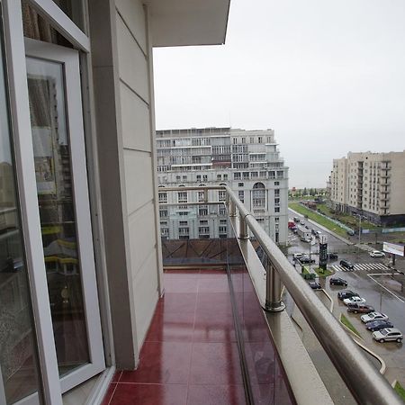 5 Rooms Batumi Exterior photo